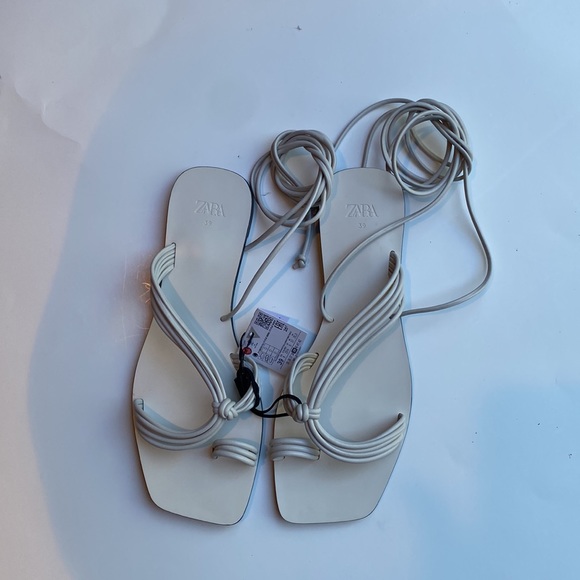 NWT Zara TUBE STRAP LOW HEELED SANDALS, size 8 - Picture 6 of 9